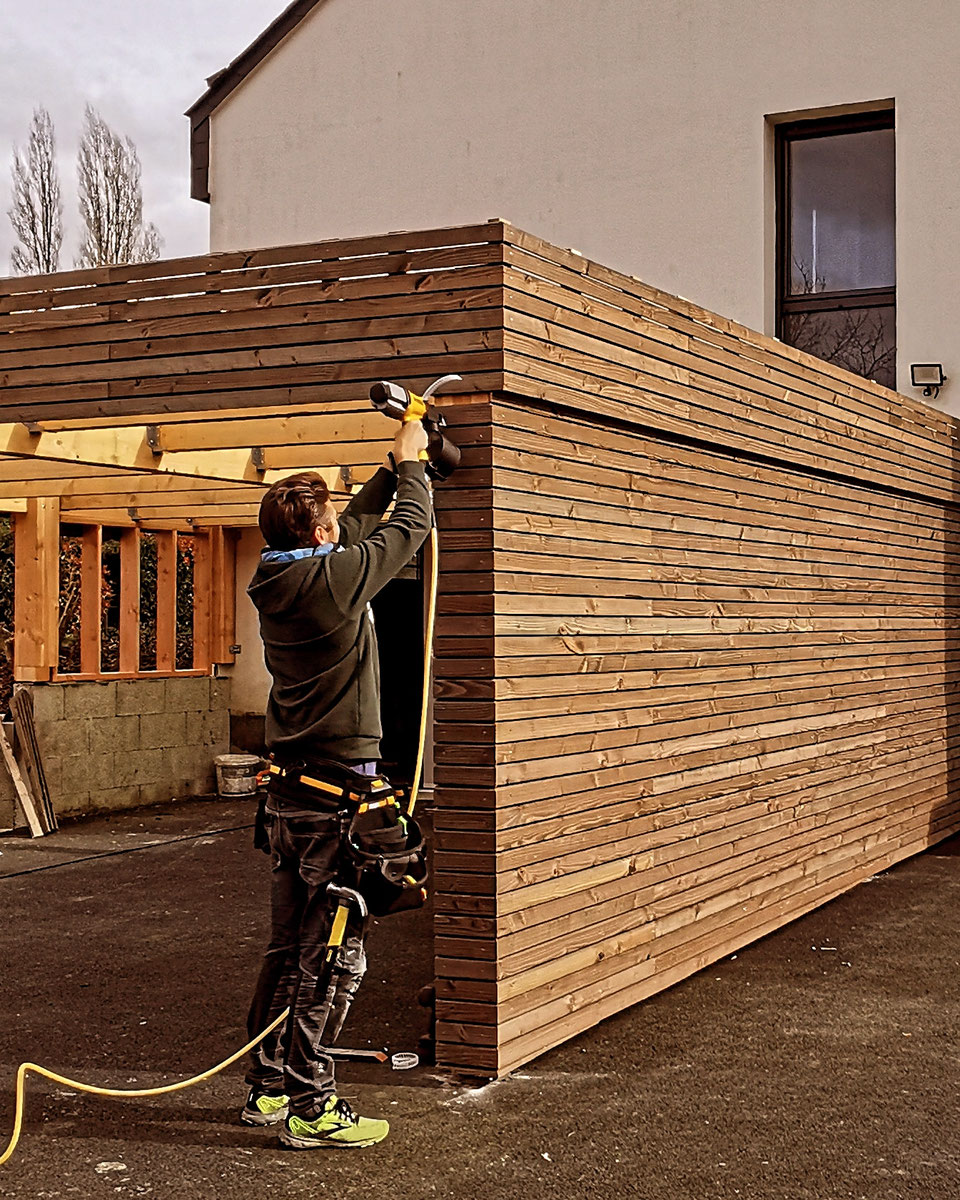 Carport bois contemporain finition