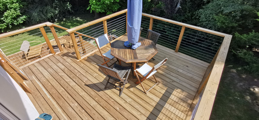 Terrasse bois sur pilotis a Pacé